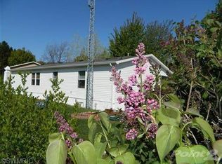 6829 W Deer Rd, Mears, MI 49436