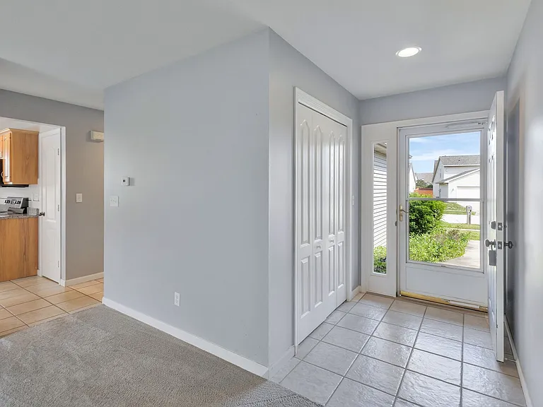 3907 Balmoral Dr — Photo 5