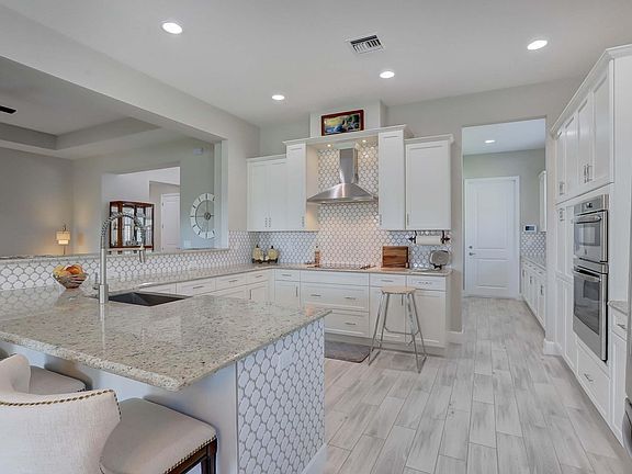 4th image of 5848 Whippoorwill Cir