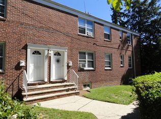 11 S Carpenter Ter, Belleville, NJ 07109