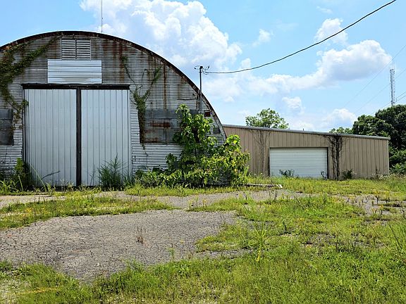 4th image of 204 Lick Creek Rd