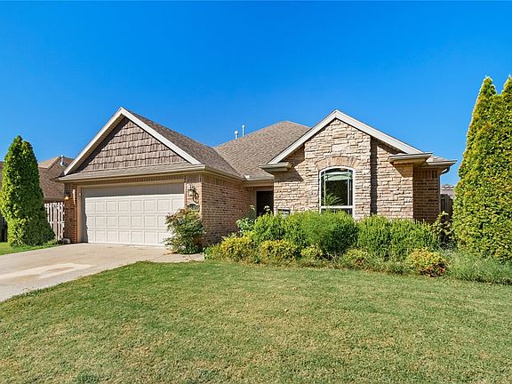 2nd image of 3065 Verona Ln