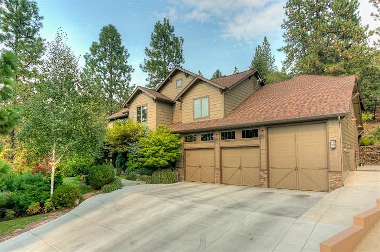 1st image of 110 Creekside Ct