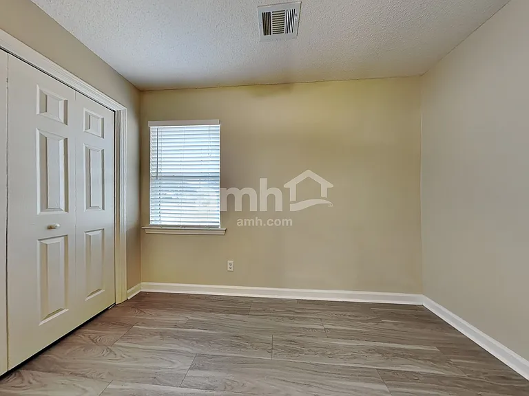 303 Keller Rd — Photo 14