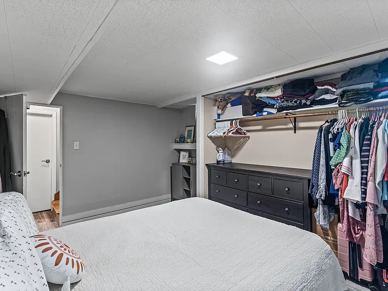 1064 Hackmann Cir NE — Photo 24