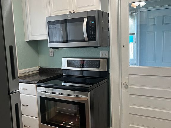 2nd image of 1809 2nd St S