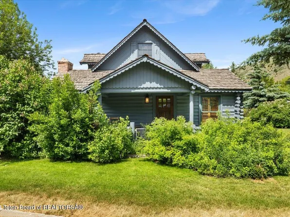 2005 Hidden Ranch Loop, Jackson, WY 83001
