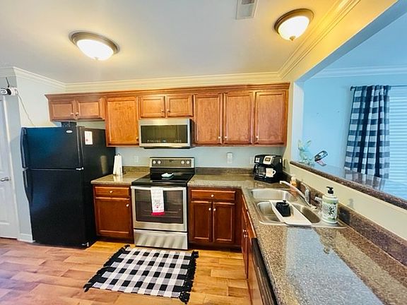 4th image of 4264 Aurora Cir