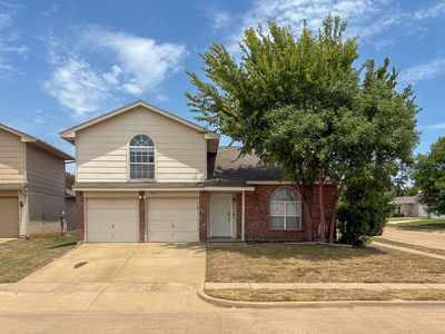 3216 Fountain Pkwy, Hurst, TX, 76053