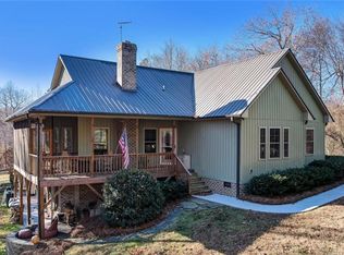 2075 Brightwood Dr, High Point, NC 27262