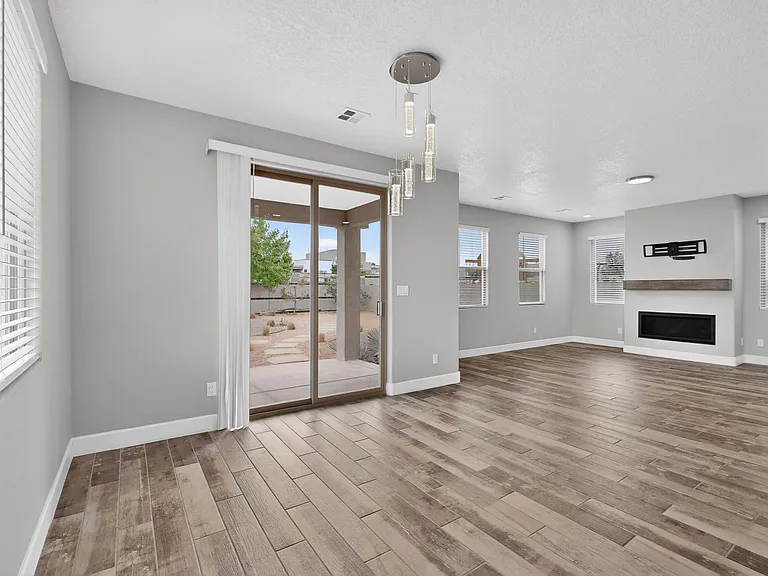 5603 Linq Ct NE — Photo 8
