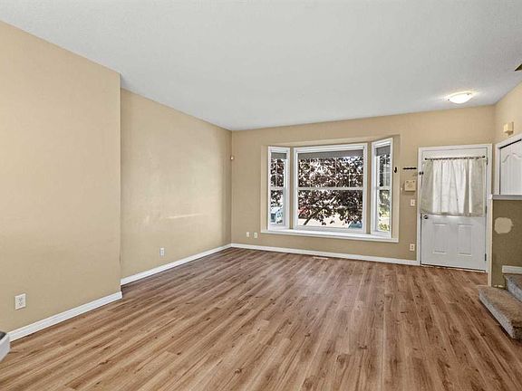 4th image of 703 N Luxstone Sq SW #904