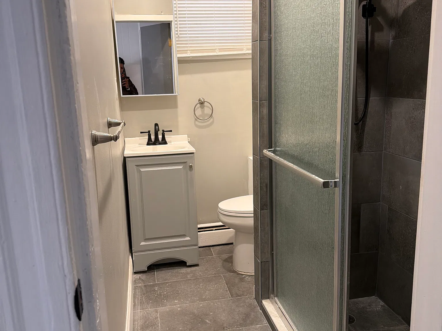 4 bed, 1300 sqft, $2,600 — Photo 3