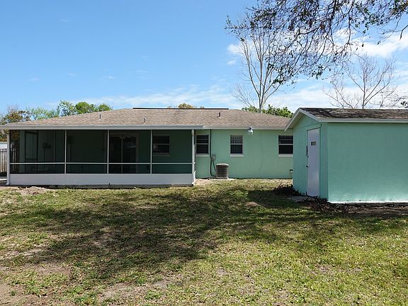 2nd image of 1820 Palmer Dr