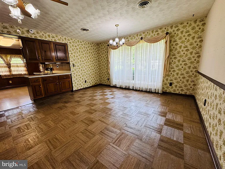 21500 Point Lookout Rd — Photo 25