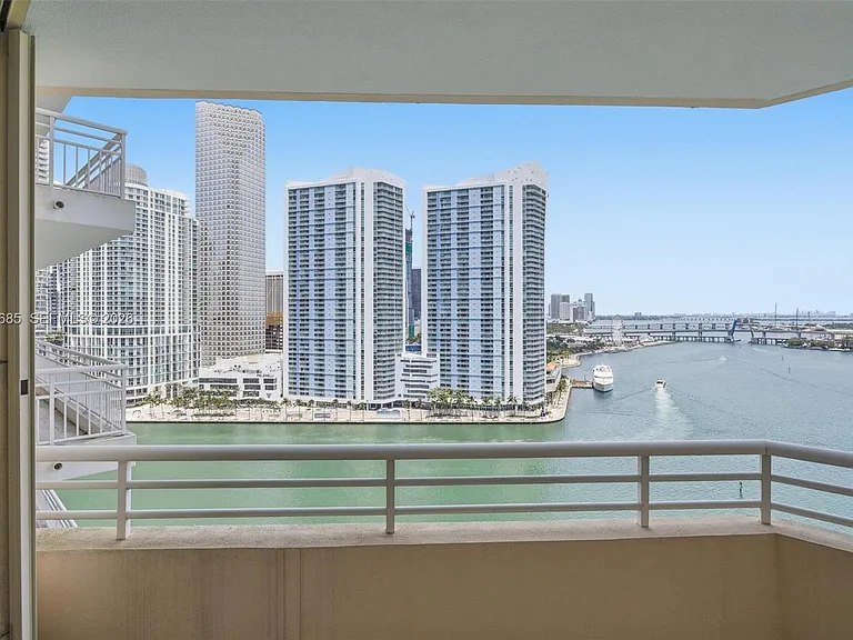 888 Brickell Key Dr #2010 — Photo 24