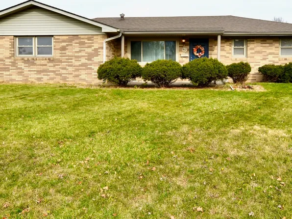 912 Hilltop Blvd, Anderson, IN 46013