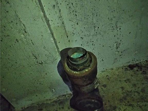 3rd image of 2637 Tiverton Ln