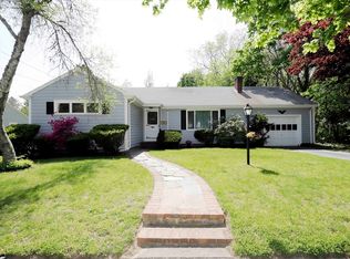 1295 Roseanne St, New Bedford, MA 02740