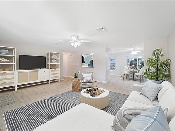 5th image of 6128 Cocos DR