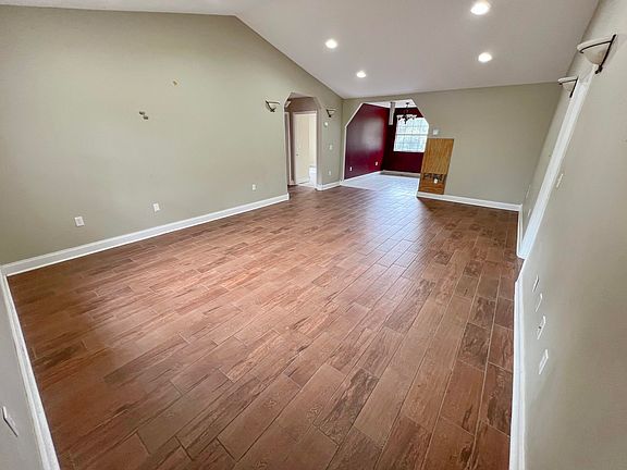 2nd image of 159 Michigan Ln