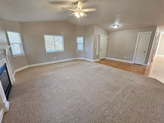 2nd image of 917 N Cascade Dr