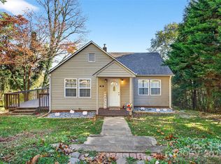 194 Maple St, Old Fort, NC 28762