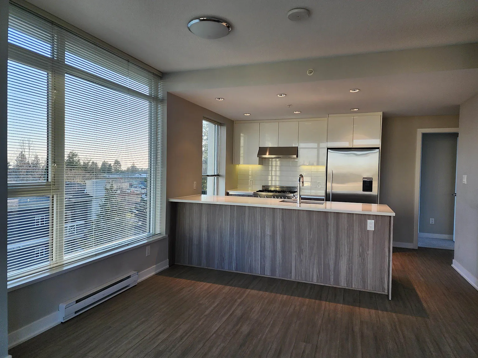 2 bed, 749 sqft, $2,850 — Photo 2