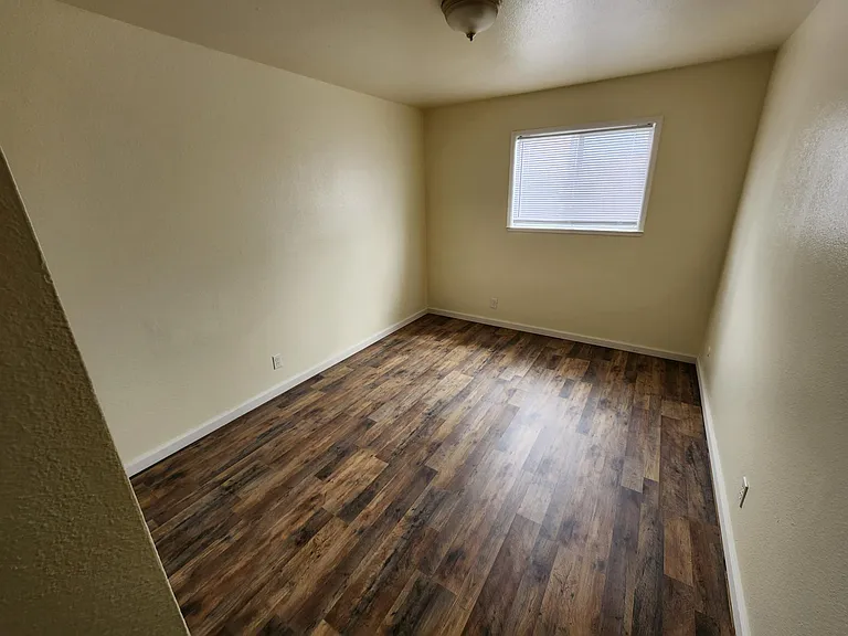 2067 E Shaw Ave #A TO P — Photo 11