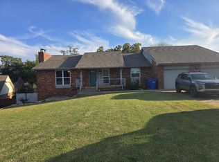 717 Ridge Pl, Enid, OK 73701