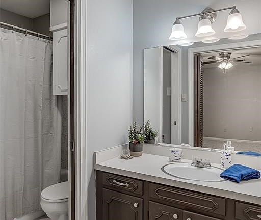 5th image of 9408 Evergreen Dr