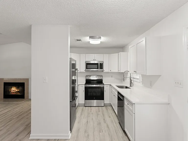 334 Calhoun Ave — Photo 40
