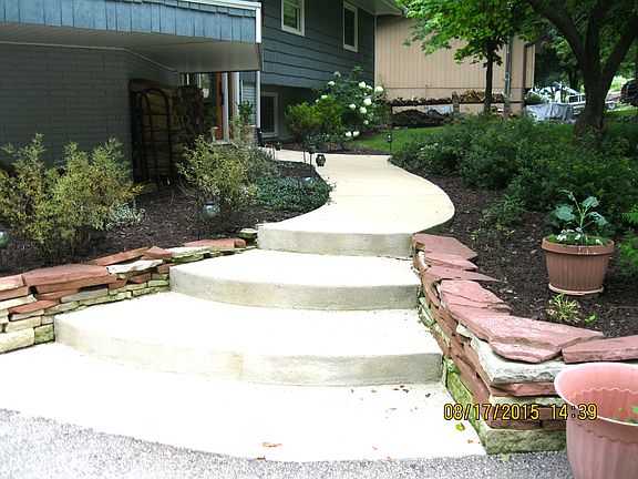 3rd image of 55 Lakeside Dr NE