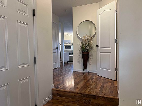 4th image of 133 Eastgate Way #39