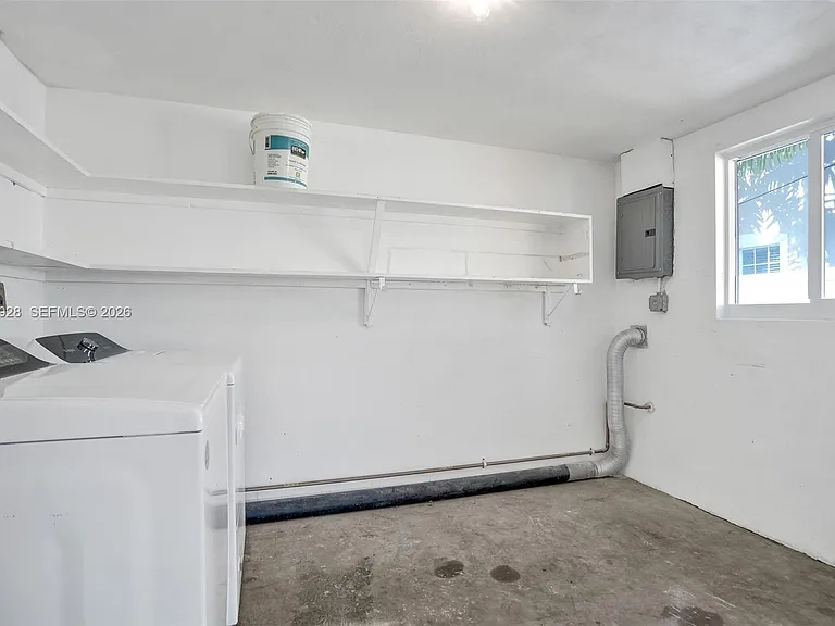 1061 NE 26th Ave #1061 — Photo 11