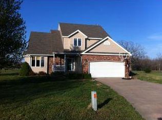 3554 Willow Ln, Loma Linda, MO 64804