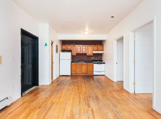 242 Devoe St APT 3B, Brooklyn, NY 11211