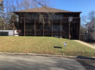 2608 Iowa St #E, Cedar Falls, IA 50613
