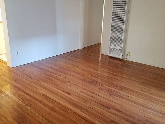 2nd image of 4720-34 Wilson Ave #4730