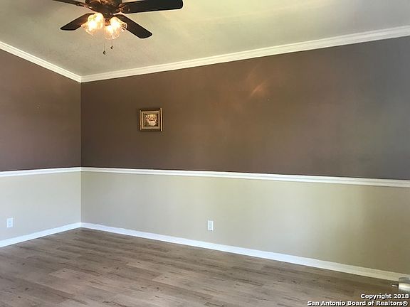 5th image of 6018 Elm Valley Dr