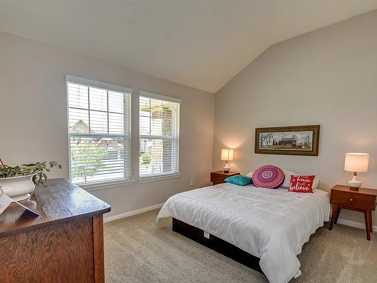 25710 Oakwood Knoll Dr — Photo 32