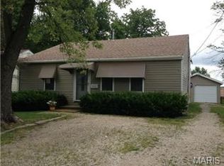 406 McKinley Ave, Warrenton, MO 63383