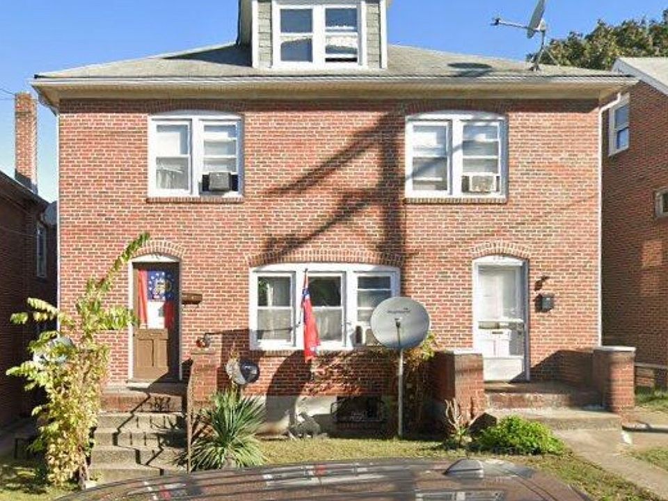 1st image of 442 Jefferson St #2