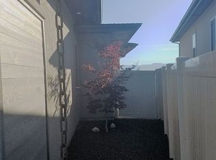 1040 E Reflect Ridge Dr, Meridian, ID 83642