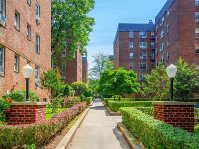 105-25 67th Road #5G, Forest Hills, NY, 11375