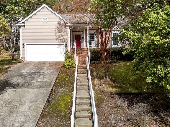 2nd image of 4904 Victoria Dr