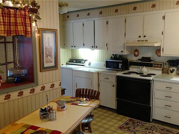 4th image of 1246 Norman Dr
