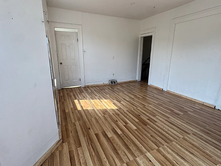357 Harral Ave #1 — Photo 3