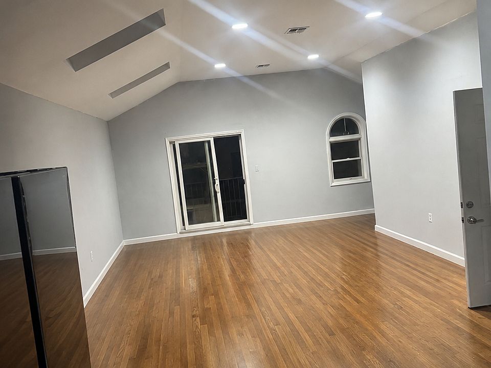 Living Room/Kitchen Open space/Deck