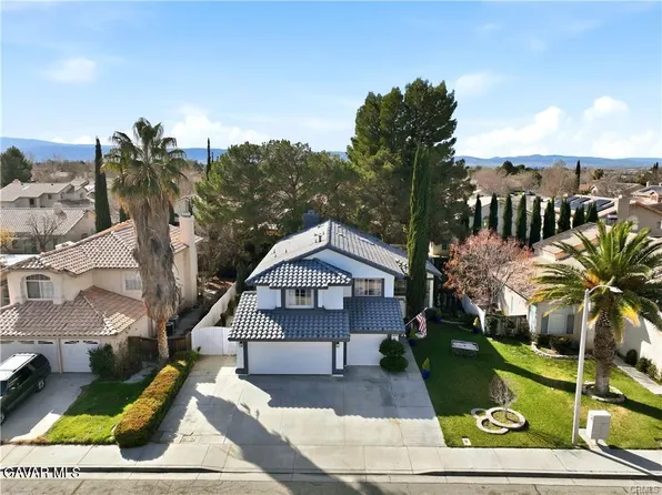 44519 Shadowcrest Dr, Lancaster, CA 93536